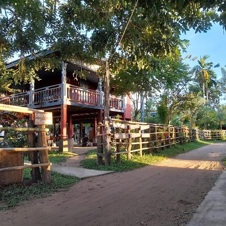 Ta'S Dorm Dondet Hostel ดอนเดด ภายนอก รูปภาพ
