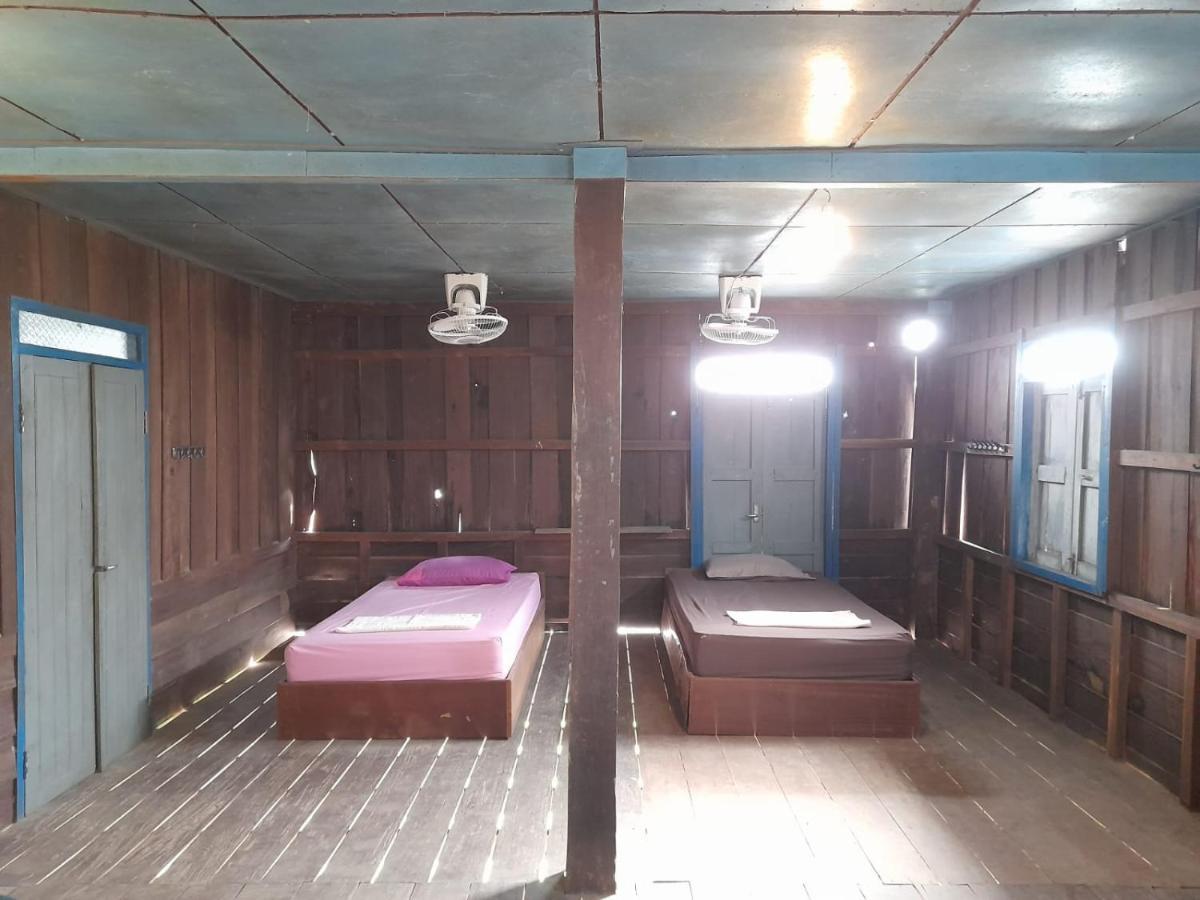 Ta'S Dorm Dondet Hostel ดอนเดด ภายนอก รูปภาพ